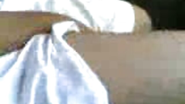 అమాయక భారతీయ యుక్తవయస్సు ఆమె బిగుతుగా ఉన్న సెక్స్ తెలుగు సెక్స్ డిల్డోతో డ్రిల్ చేస్తుంది
