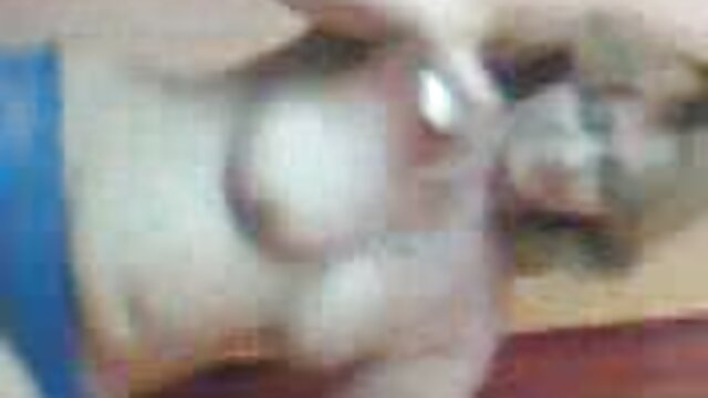 హాట్ టెంపర్డ్ సెక్స్ తెలుగు మూవీస్ డ్యూడ్ సోఫా మీద కాండీ ఫుల్ డ్రిల్ చేస్తున్నాడు